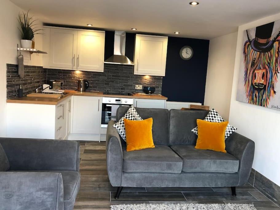 Oystermouth Mumbles - Modern Apartment With Panoramic Sea Views מראה חיצוני תמונה
