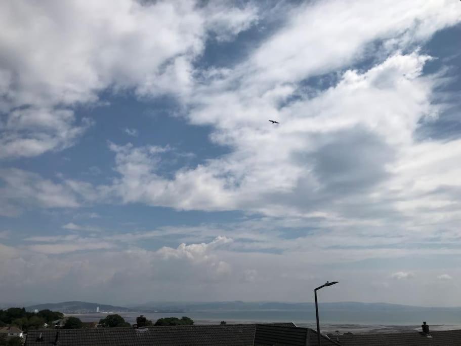 Oystermouth Mumbles - Modern Apartment With Panoramic Sea Views מראה חיצוני תמונה